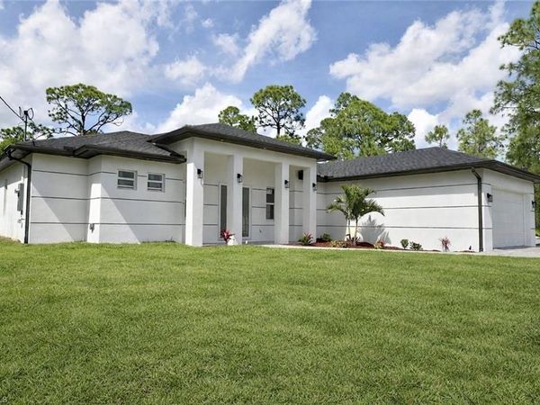 415 Highland AVE, LEHIGH ACRES, FL 33972