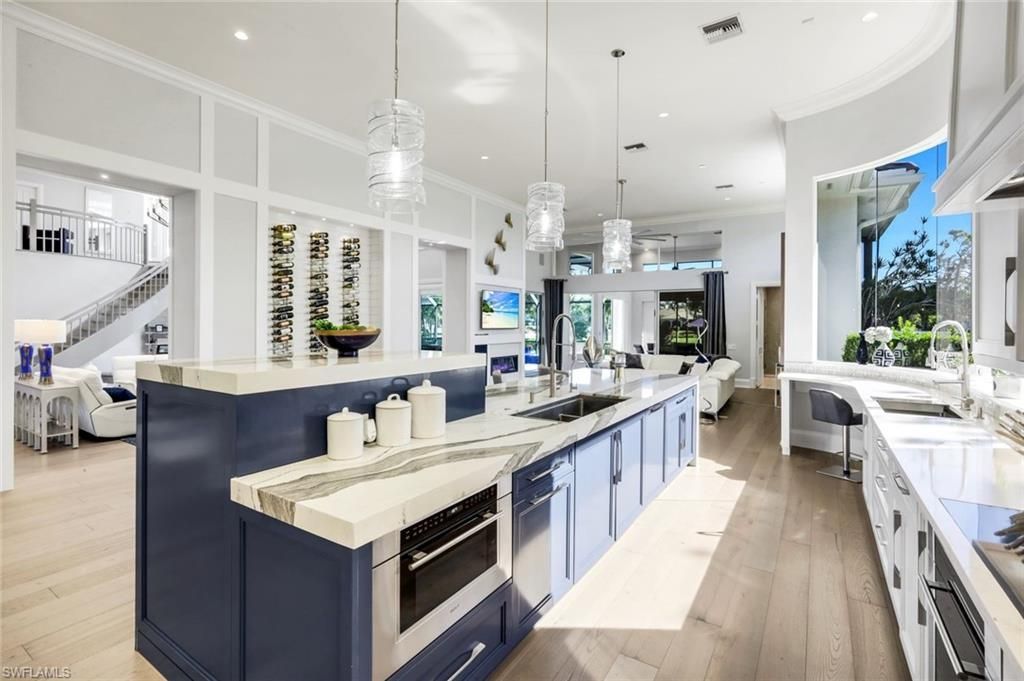 12924 Bald Cypress Ln, Naples, FL 34119 Photo