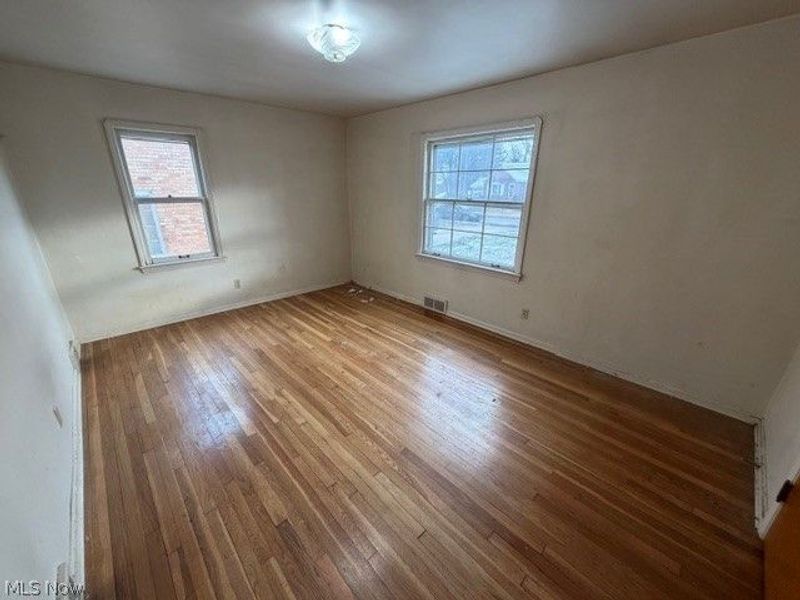 6004 Twin Lakes Drive, Parma, OH 44129 Photo 8