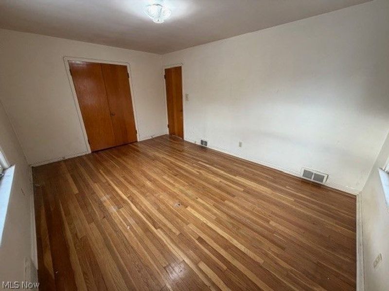 6004 Twin Lakes Drive, Parma, OH 44129 Photo 9