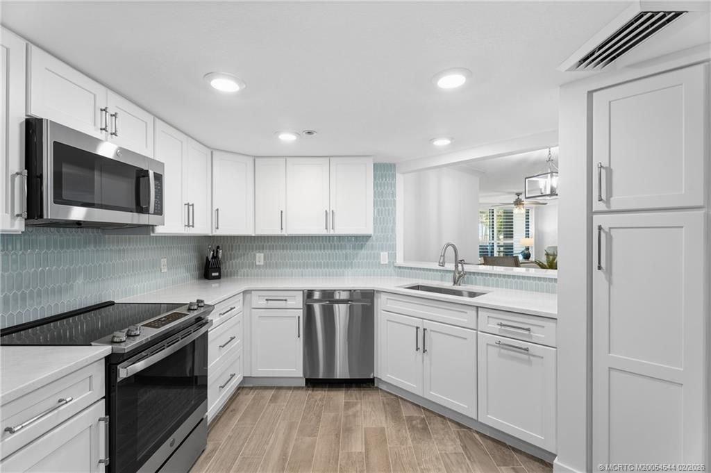 8800 S Ocean Drive, Unit 208, Jensen Beach, FL 34957 Photo