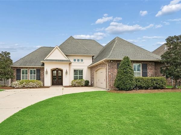 721 NIGHT HERON Lane, Madisonville, LA 70447