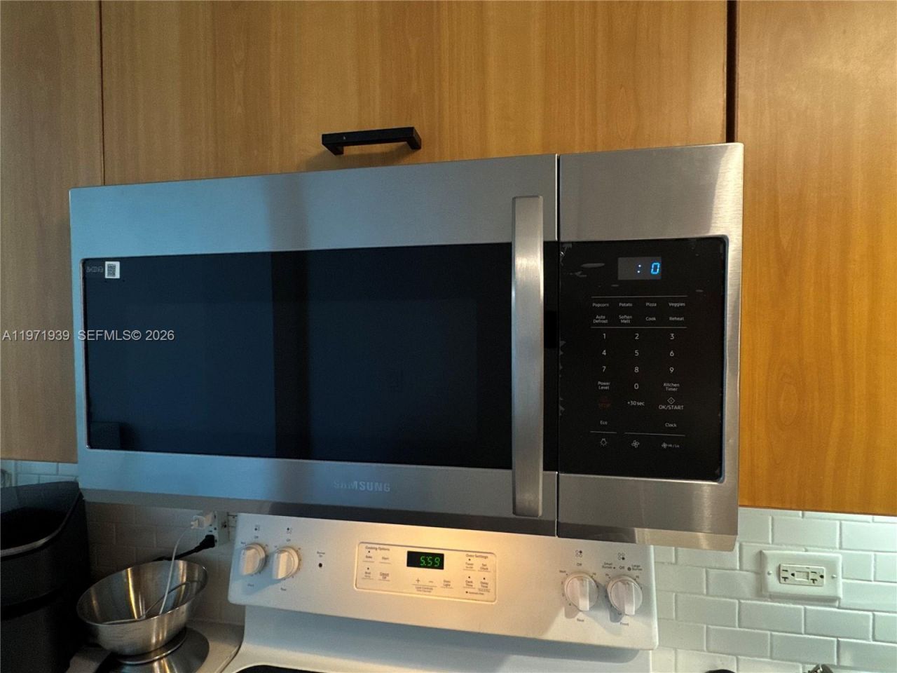 7501 E Treasure Dr, Unit 7L, North Bay Village, FL 33141 Photo