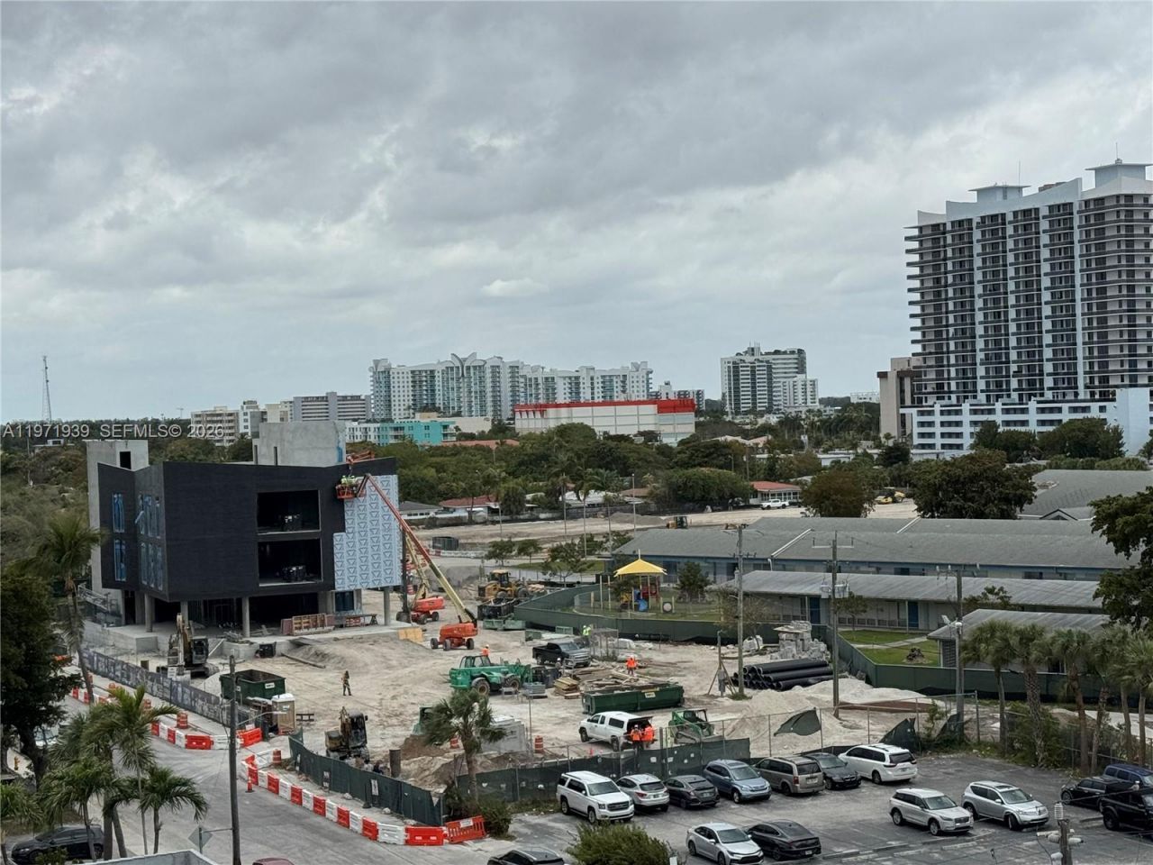 7501 E Treasure Dr, Unit 7L, North Bay Village, FL 33141 Photo