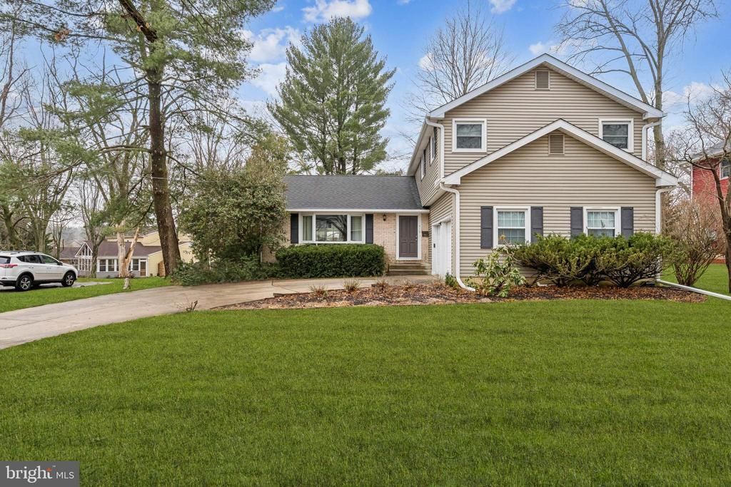 418 Doral Drive, Cherry Hill, NJ 08003 Main Photo