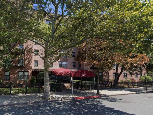 131-11 Kew Gardens Road, Unit 4B, Richmond Hill, NY 11418