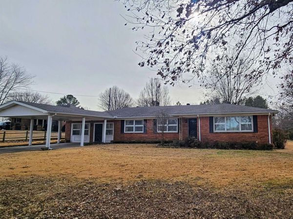 3700 W Kingshighway Highway , Paragould, AR 72450