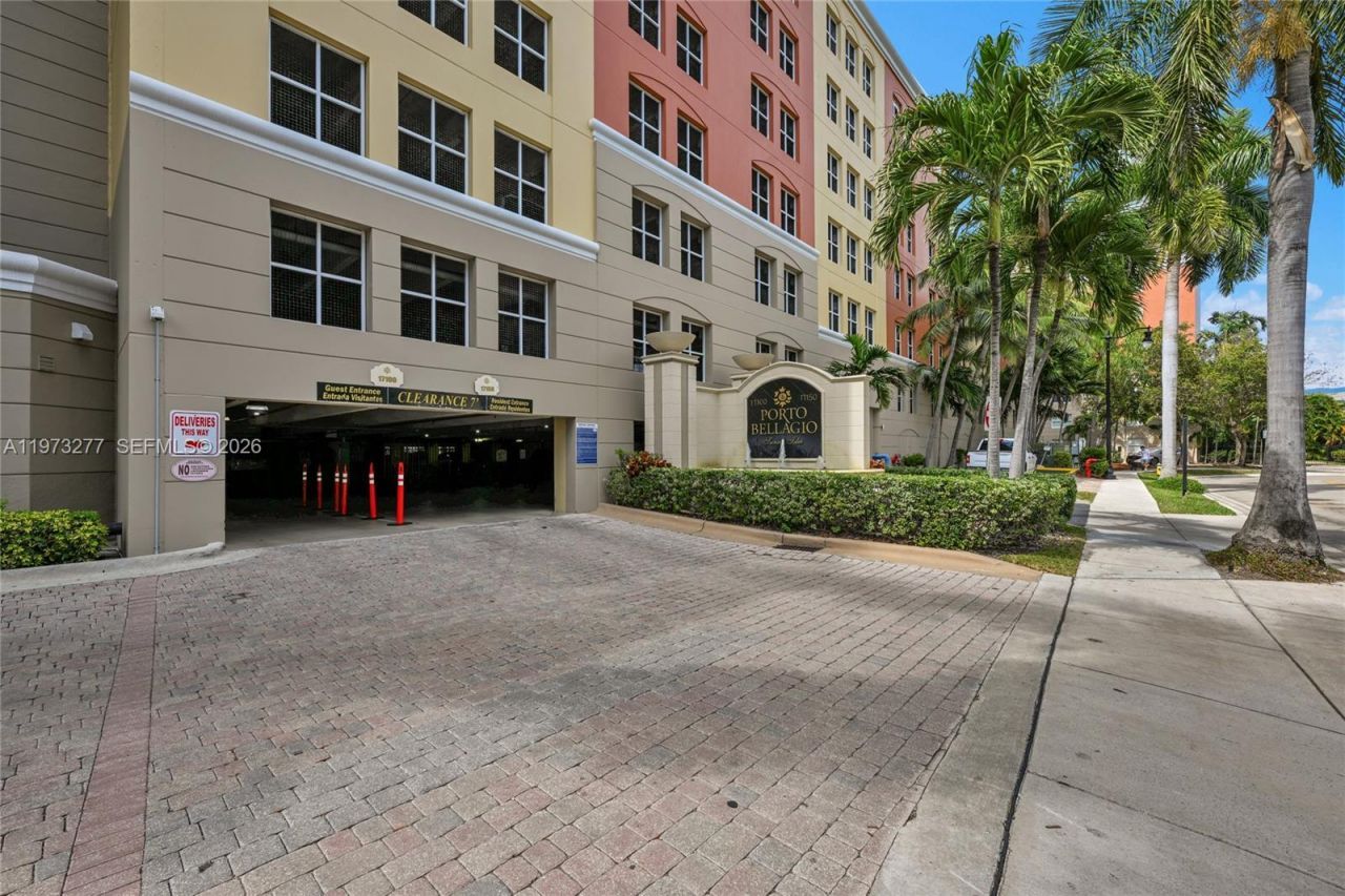 17150 N Bay Rd, Unit 2210, Sunny Isles Beach, FL 33160 Photo