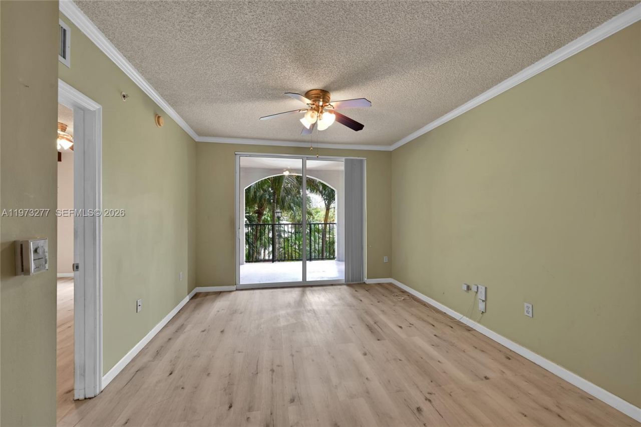 17150 N Bay Rd, Unit 2210, Sunny Isles Beach, FL 33160 Photo