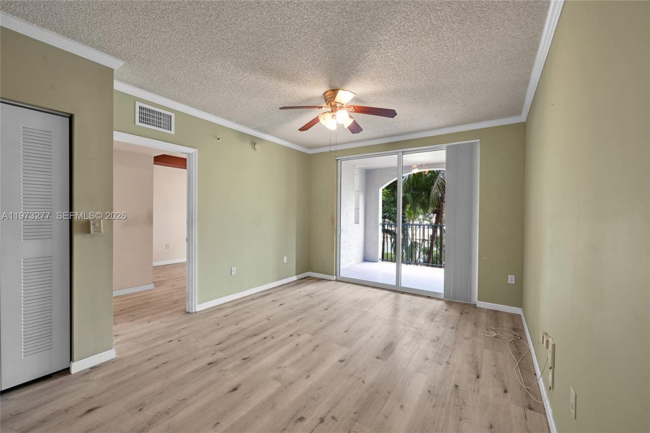 17150 N Bay Rd, Unit 2210, Sunny Isles Beach, FL 33160 Photo
