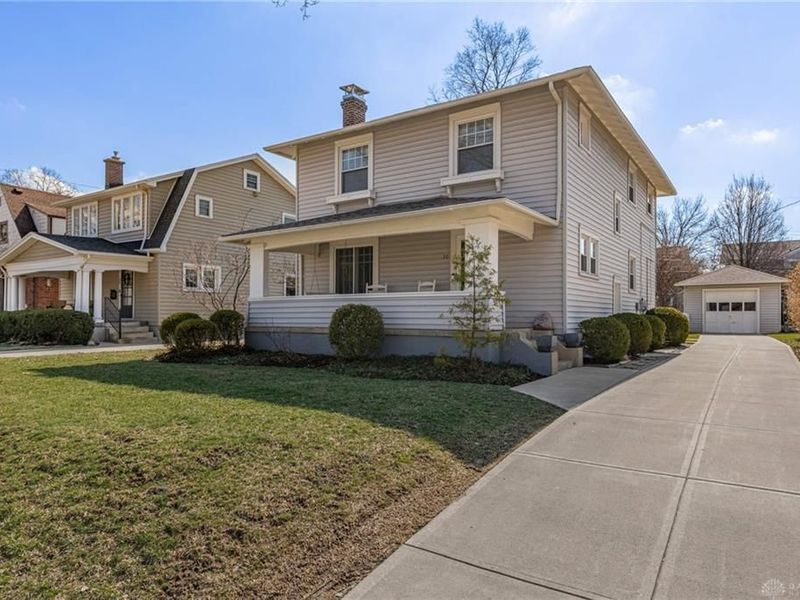 30 Dellwood Avenue, Oakwood, OH 45419 Photo 2