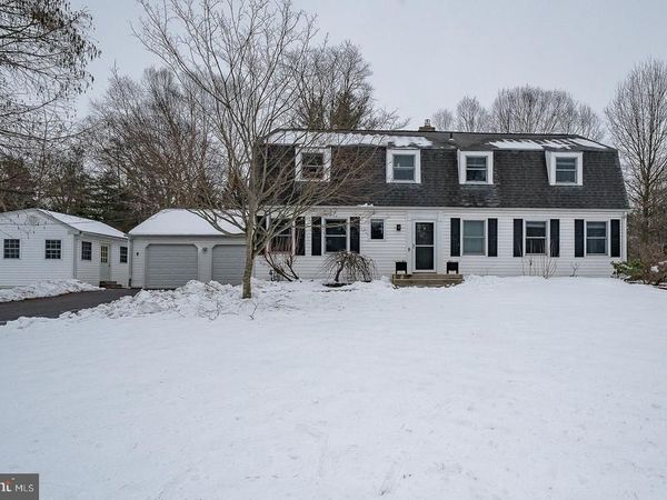 1324 KAREN LANE, WAYNE, PA 19087