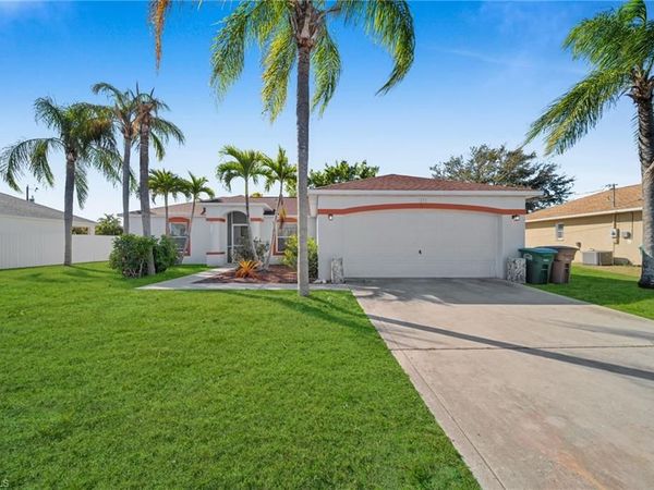 152 SE 19th LN, CAPE CORAL, FL 33990