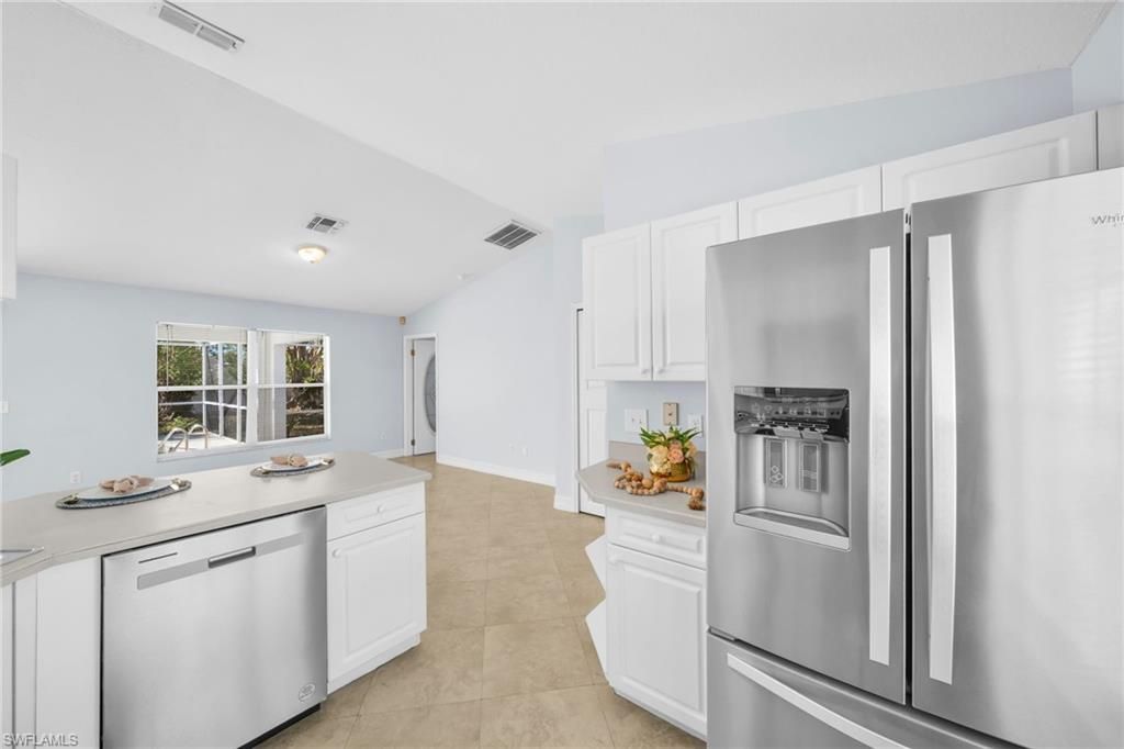 152 SE 19th Ln, Cape Coral, FL 33990 Photo