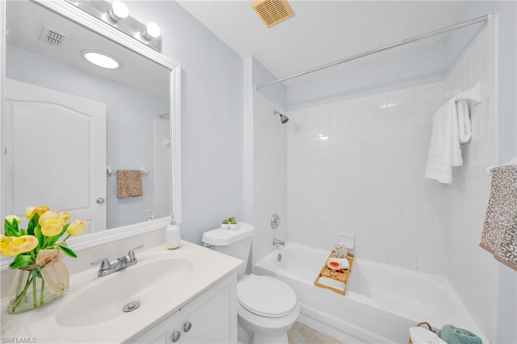 152 SE 19th Ln, Cape Coral, FL 33990 Photo