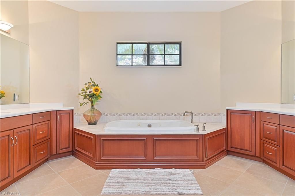 6905 Highland Park Cir, Fort Myers, FL 33966 Photo