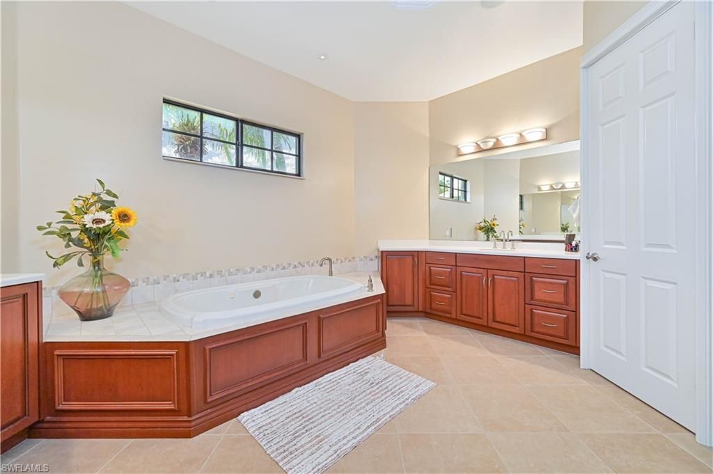 6905 Highland Park Cir, Fort Myers, FL 33966 Photo