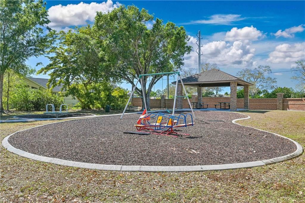 6905 Highland Park Cir, Fort Myers, FL 33966 Photo