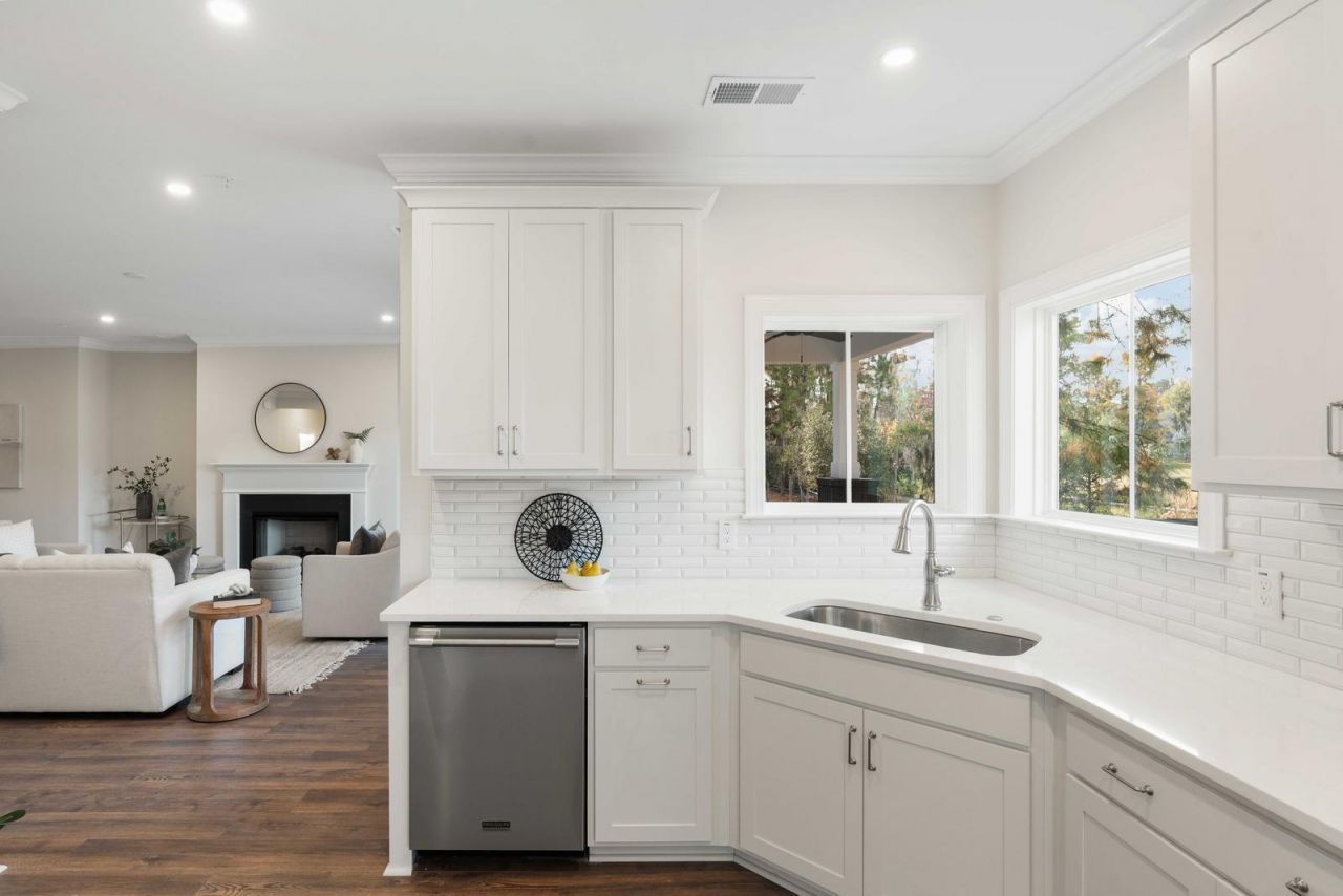 501 Raes Court Photo 13