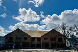 501 Raes Court photo 4