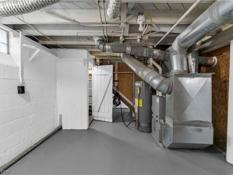 12004 Mortimer Avenue, Cleveland, OH 44111 Photo 28