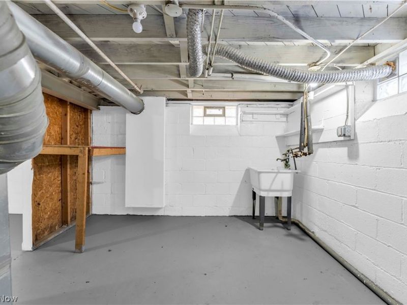 12004 Mortimer Avenue, Cleveland, OH 44111 Photo 29