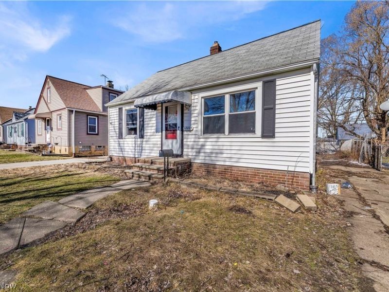 12004 Mortimer Avenue, Cleveland, OH 44111 Photo 3