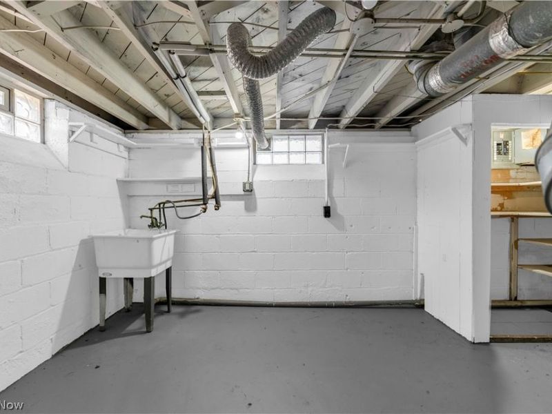 12004 Mortimer Avenue, Cleveland, OH 44111 Photo 31