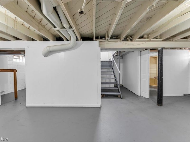 12004 Mortimer Avenue, Cleveland, OH 44111 Photo 32