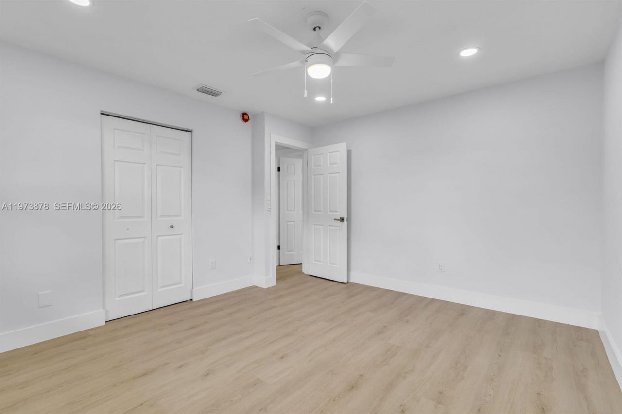 8535 Casa Del Lago , Unit F, Boca Raton, FL 33433 Photo