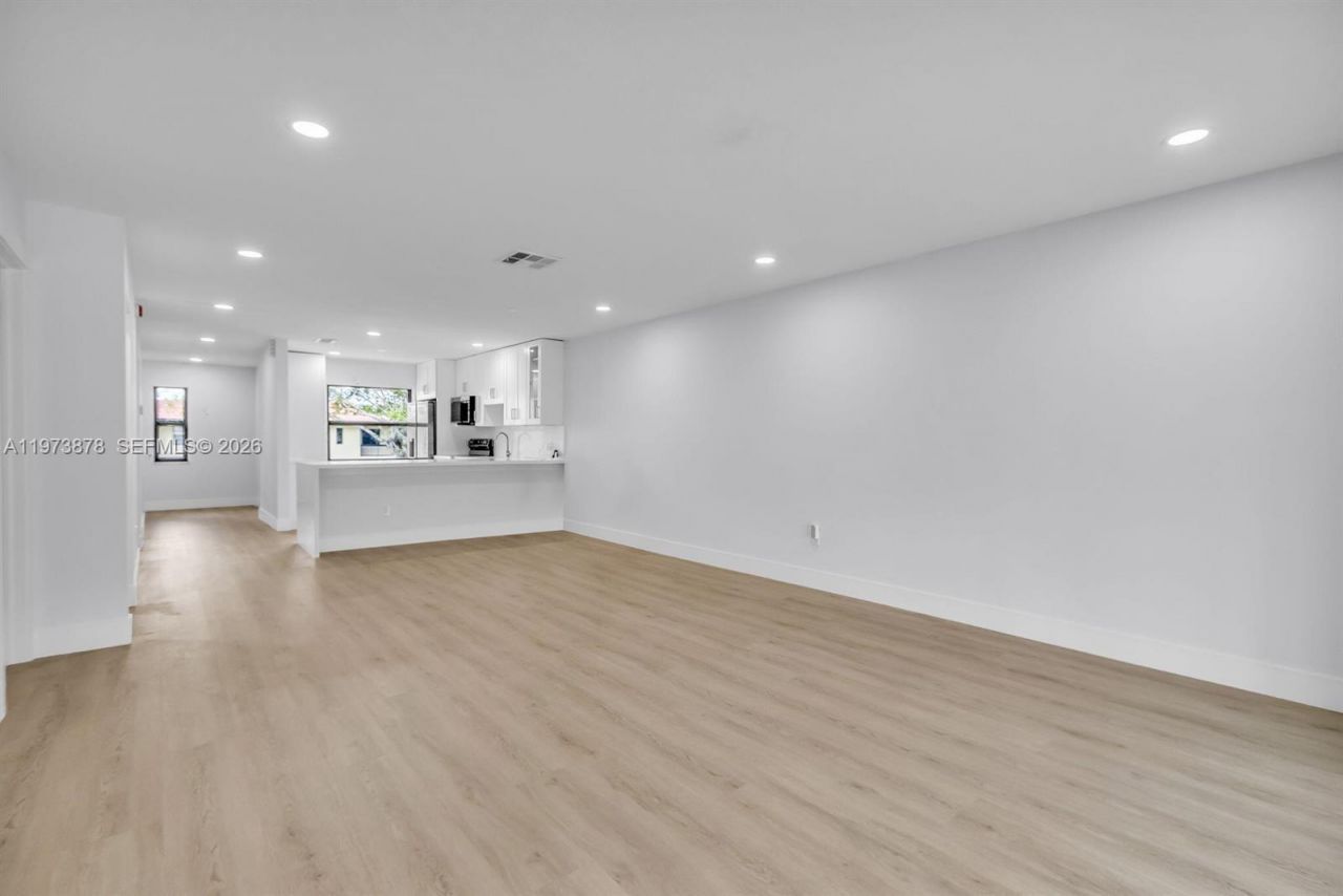 8535 Casa Del Lago , Unit F, Boca Raton, FL 33433 Photo