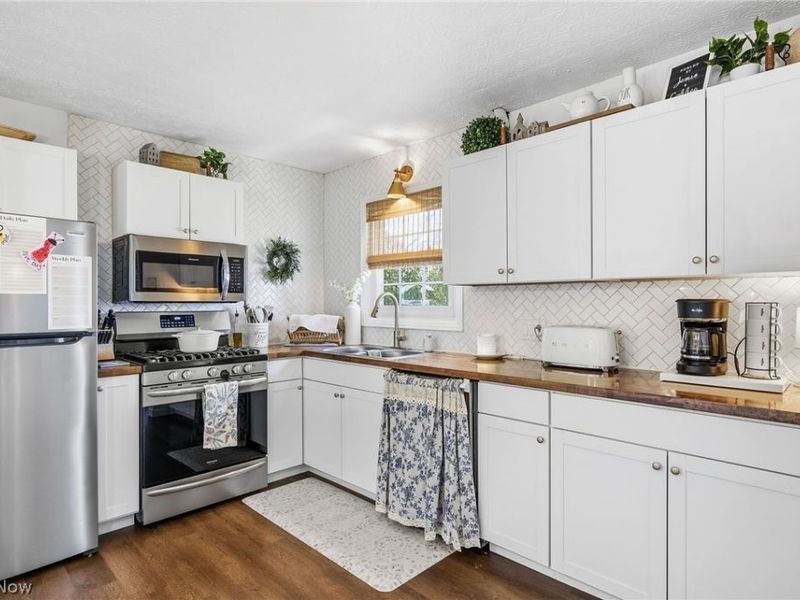 8848 Westfield Road, Westfield Center, OH 44251 Photo 11