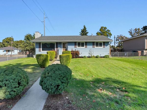 1403 E Gordon Ct, Spokane, WA 99207