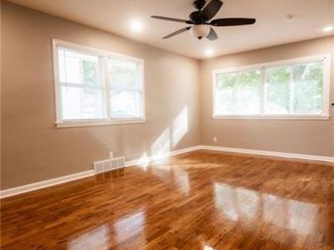 2911 Faraon Street, St Joseph, MO 64501