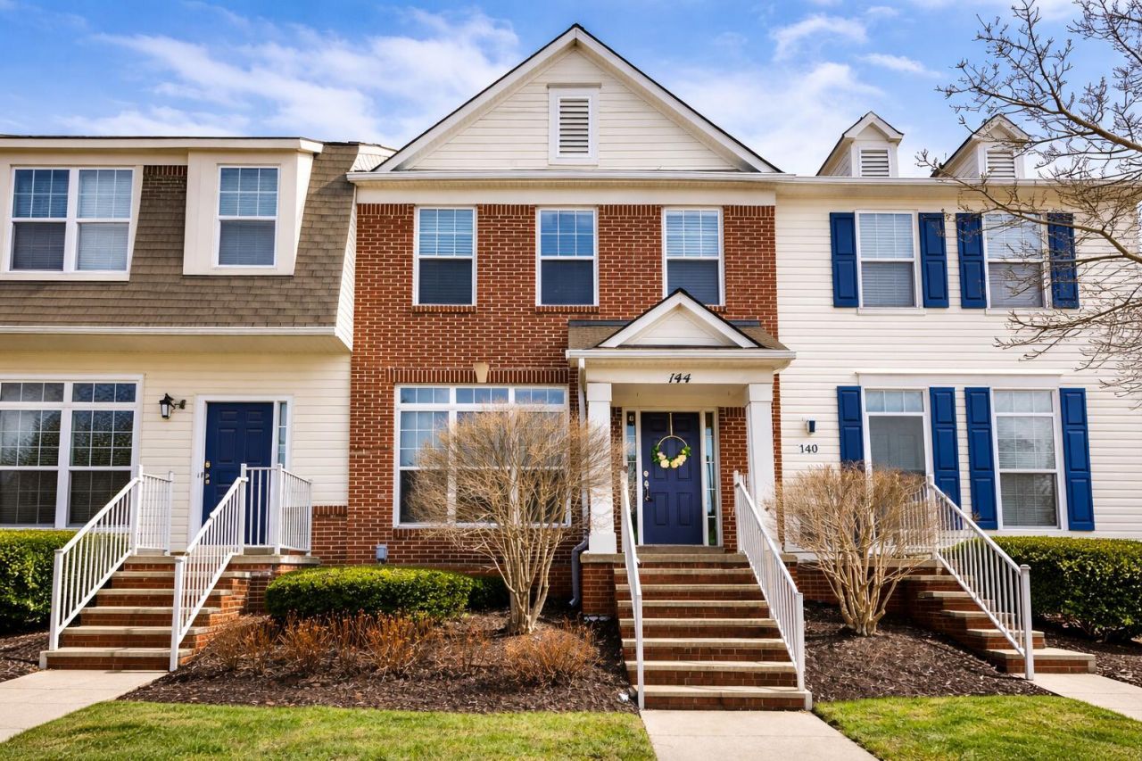 144 Center Boulevard, Wixom, MI 48393 Main Photo