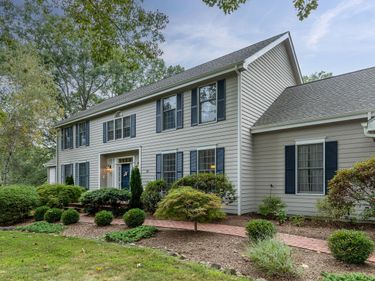 32 Sail Harbour , New Fairfield, CT 06812