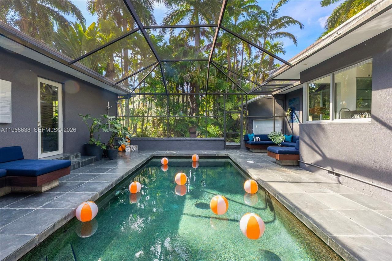 5600 N Bayshore Dr , Miami, FL 33137 Photo