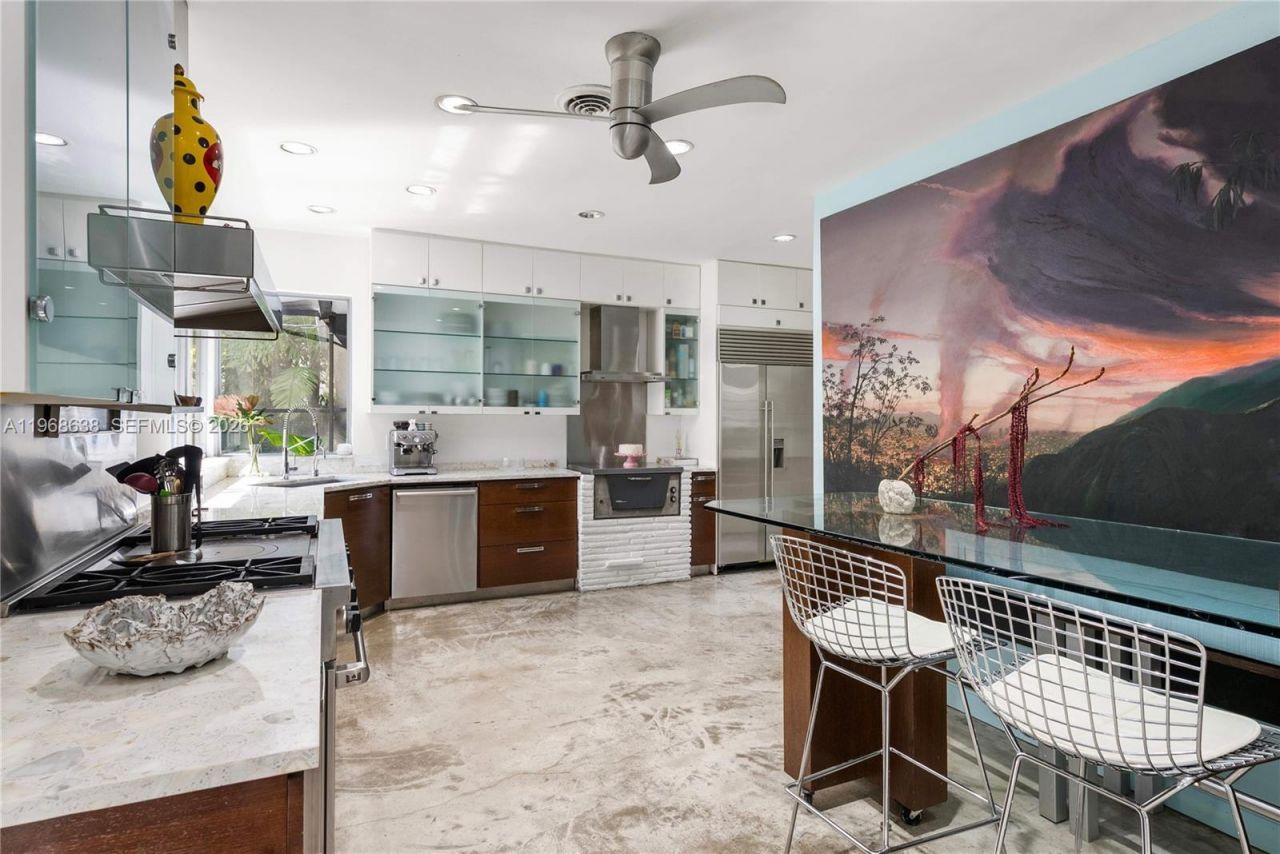 5600 N Bayshore Dr , Miami, FL 33137 Photo