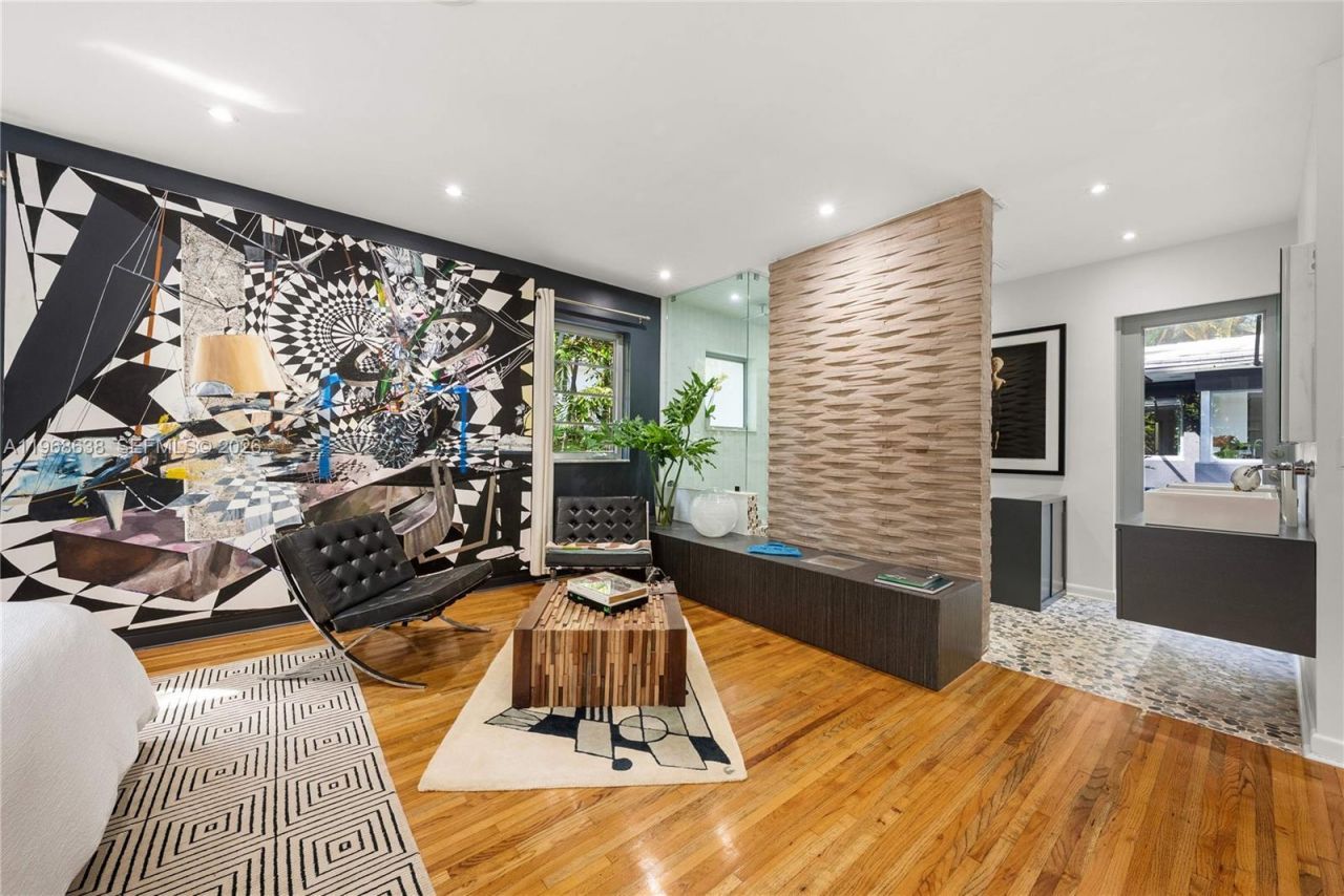 5600 N Bayshore Dr , Miami, FL 33137 Photo