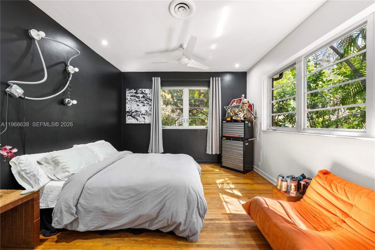 5600 N Bayshore Dr , Miami, FL 33137 Photo