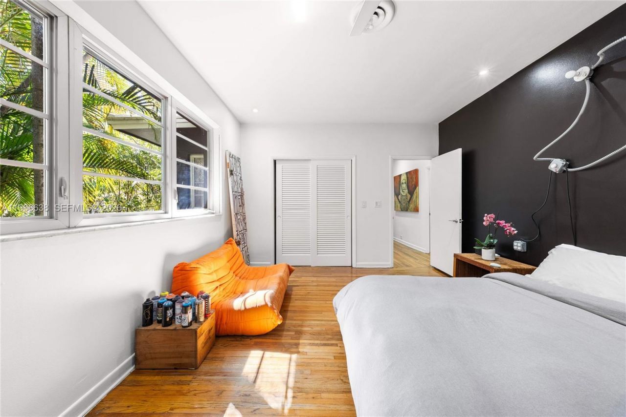 5600 N Bayshore Dr, Miami, FL 33137 Photo