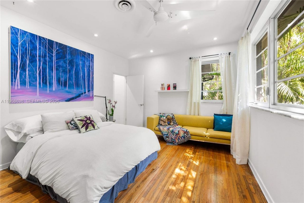 5600 N Bayshore Dr , Miami, FL 33137 Photo