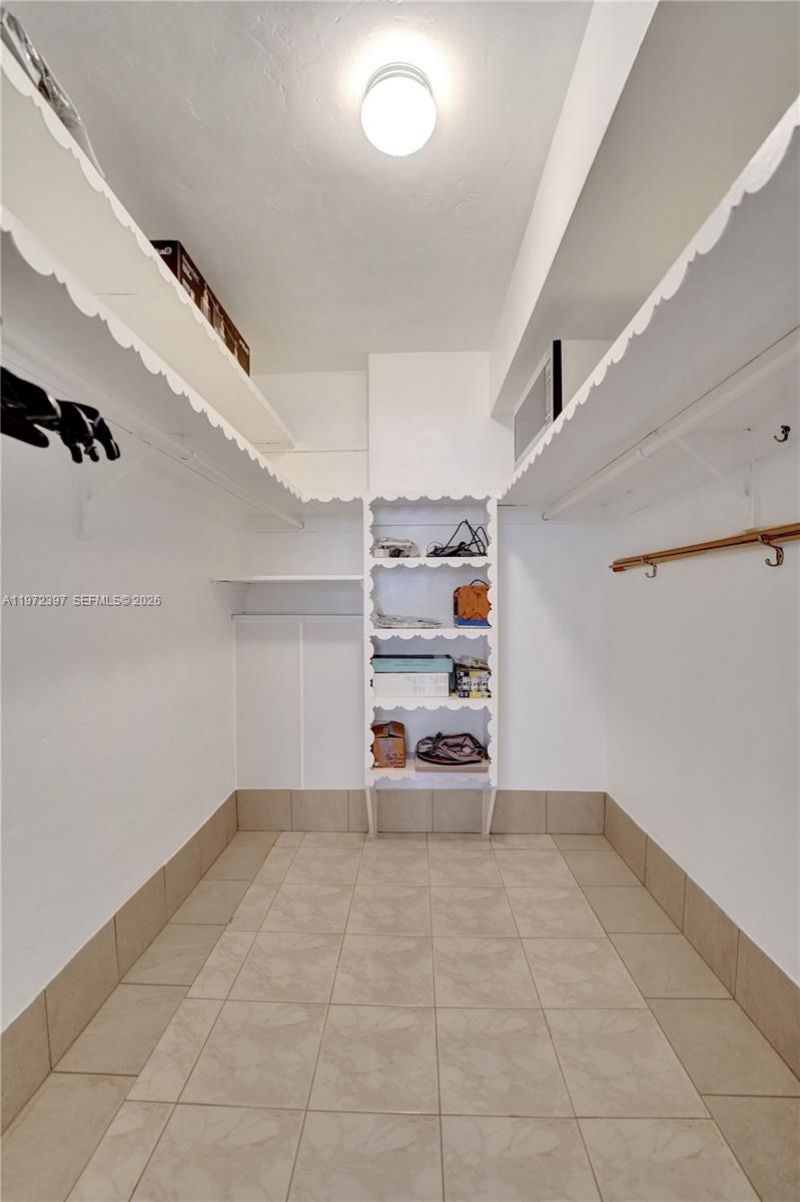 851 NE 14th Ave, Unit 401, Hallandale Beach, FL 33009 Photo