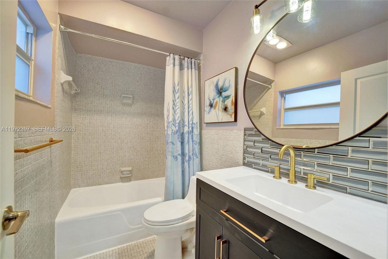 851 NE 14th Ave, Unit 401, Hallandale Beach, FL 33009 Photo