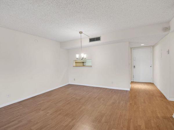 5190 Las Verdes Circle, Unit 120, Delray Beach, FL 33484