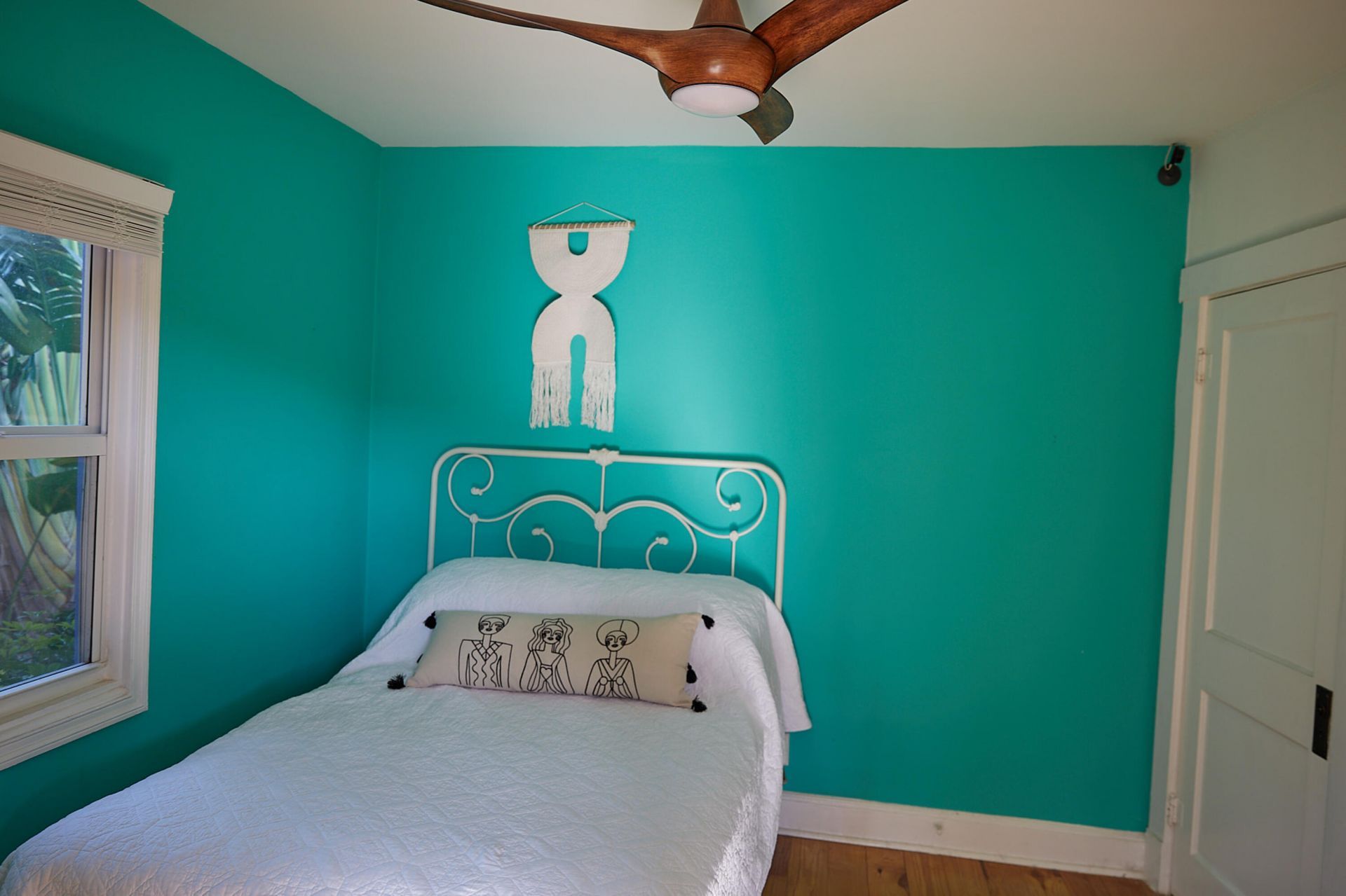 611 S Palmway, Lake Worth Beach, FL 33460 Photo