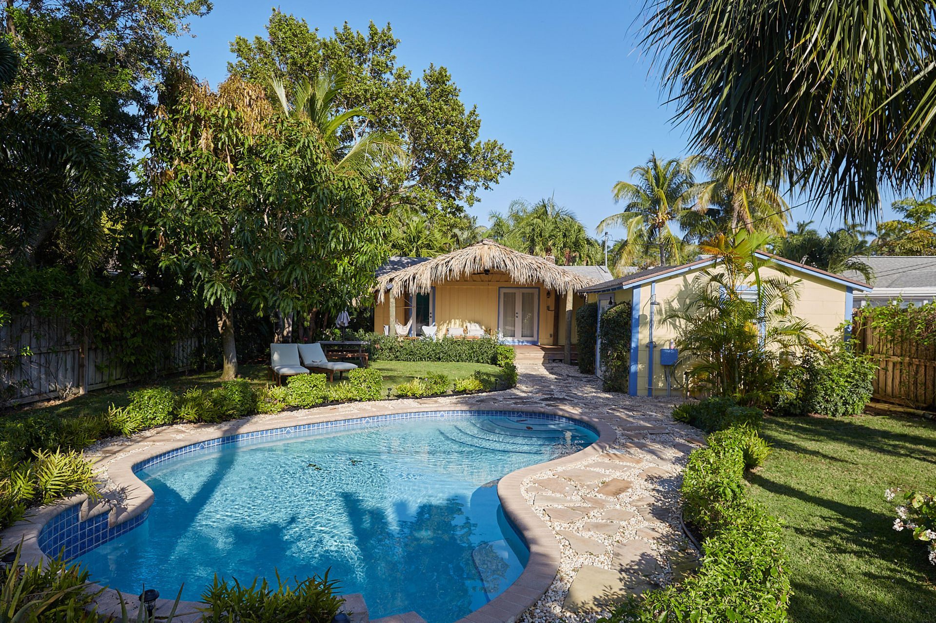 611 S Palmway, Lake Worth Beach, FL 33460 Photo