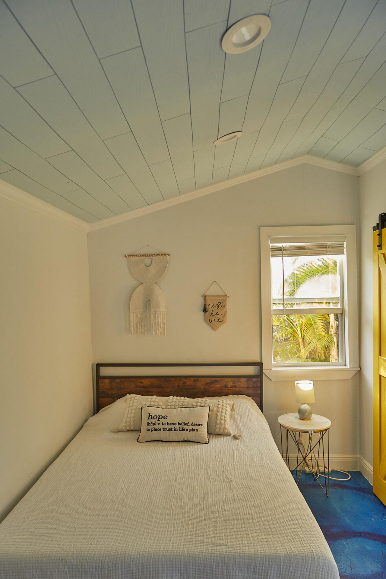 611 S Palmway, Lake Worth Beach, FL 33460 Photo