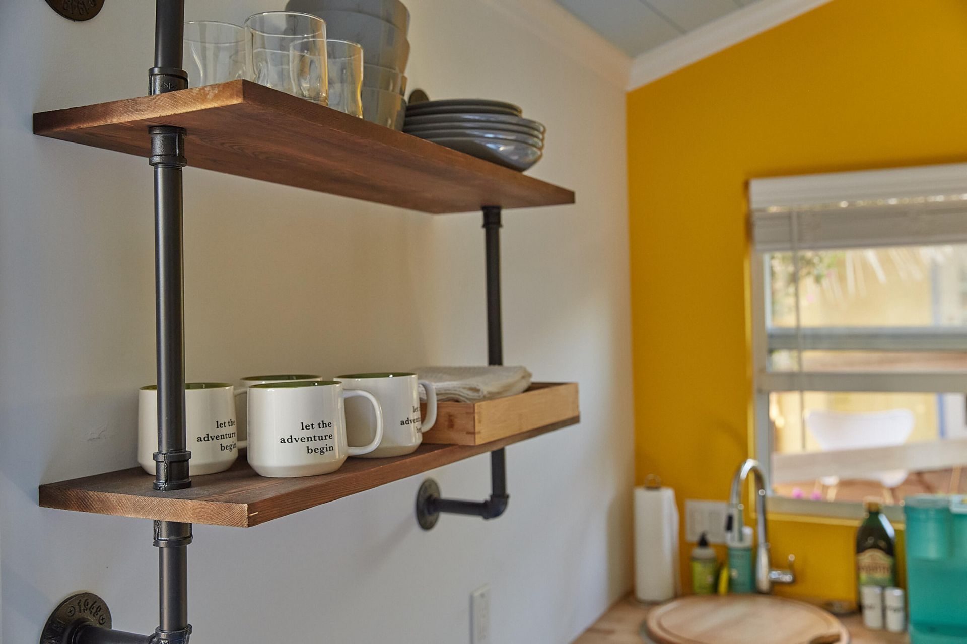 611 S Palmway, Lake Worth Beach, FL 33460 Photo