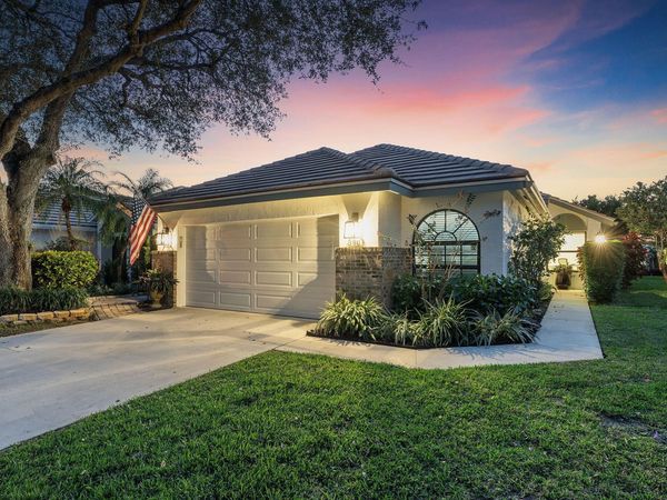 380 Sherwood Forest Drive, Delray Beach, FL 33445